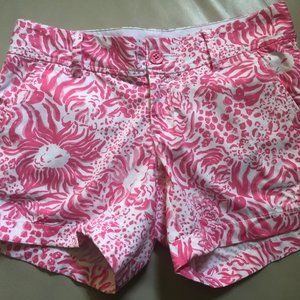 Lilly Pulitzer Get Spotted Lion Callahan shorts size 0 pink & white